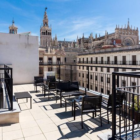 Welldone Cathedral Suites Seville Exterior photo